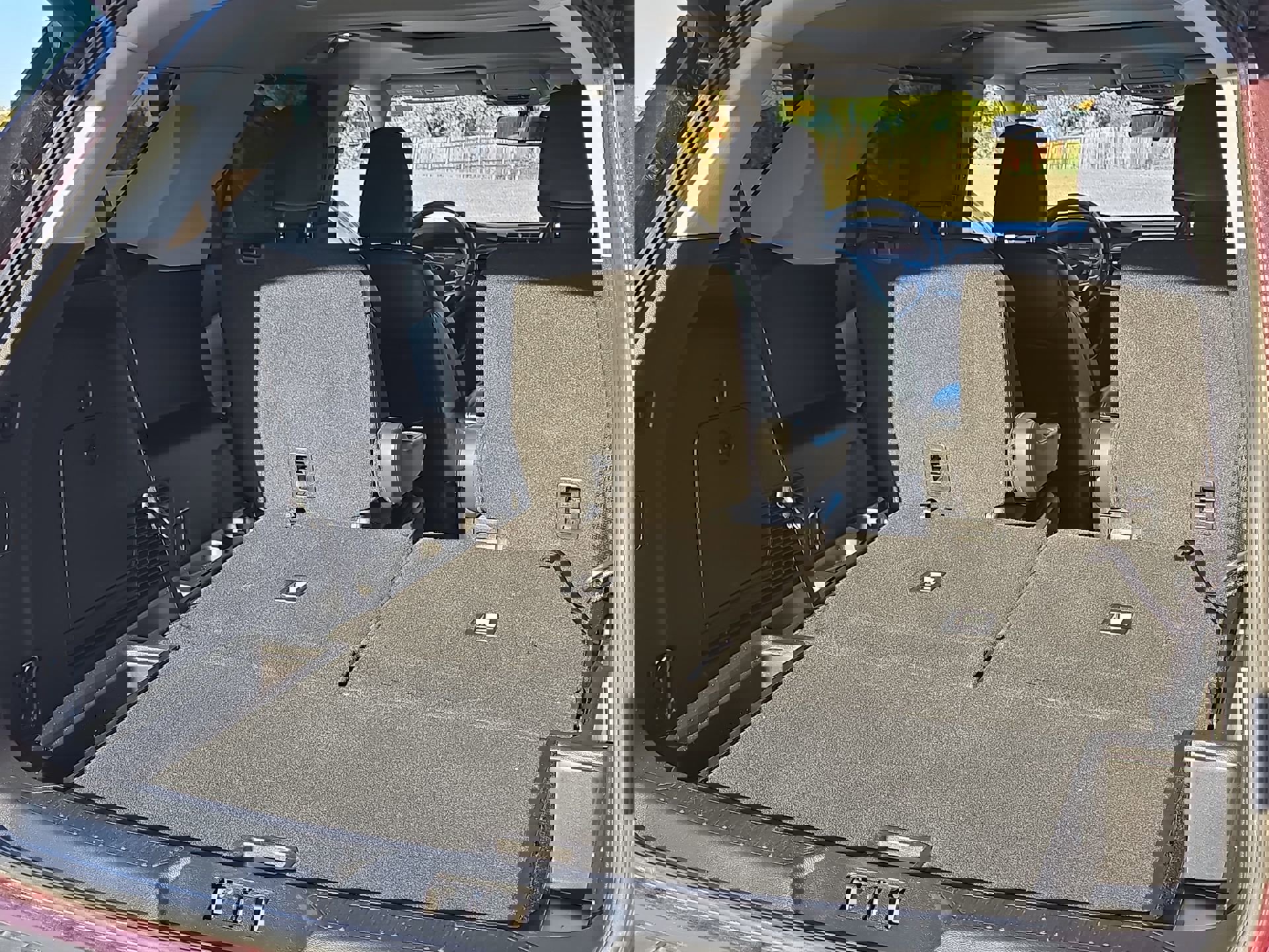 Certified 2022 Ford Explorer XLT w/ Equipment Group 202A image 24