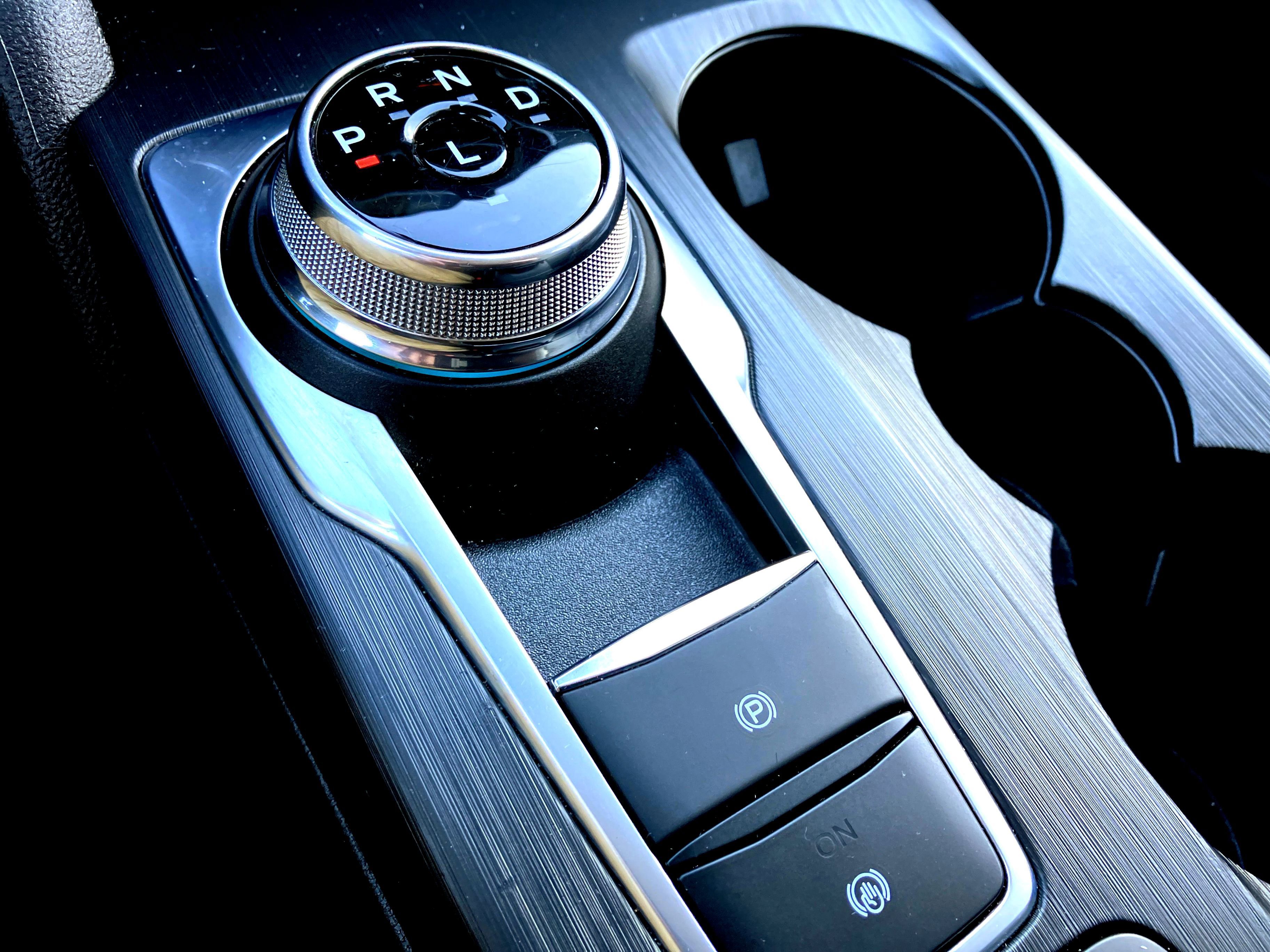 Certified 2022 Ford Escape SEL w/ Technology Package image 27