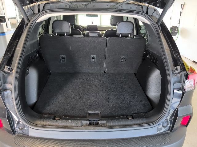 Certified 2021 Ford Escape Titanium image 31