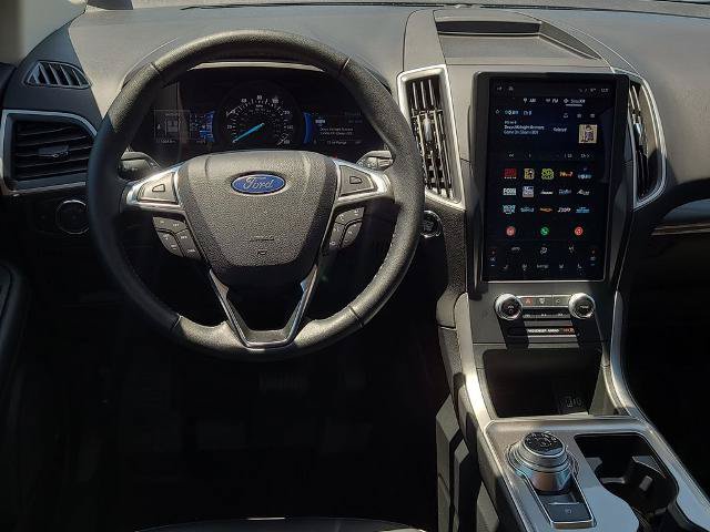 Certified 2024 Ford Edge SEL w/ Convenience Package AWD/4WD image 18