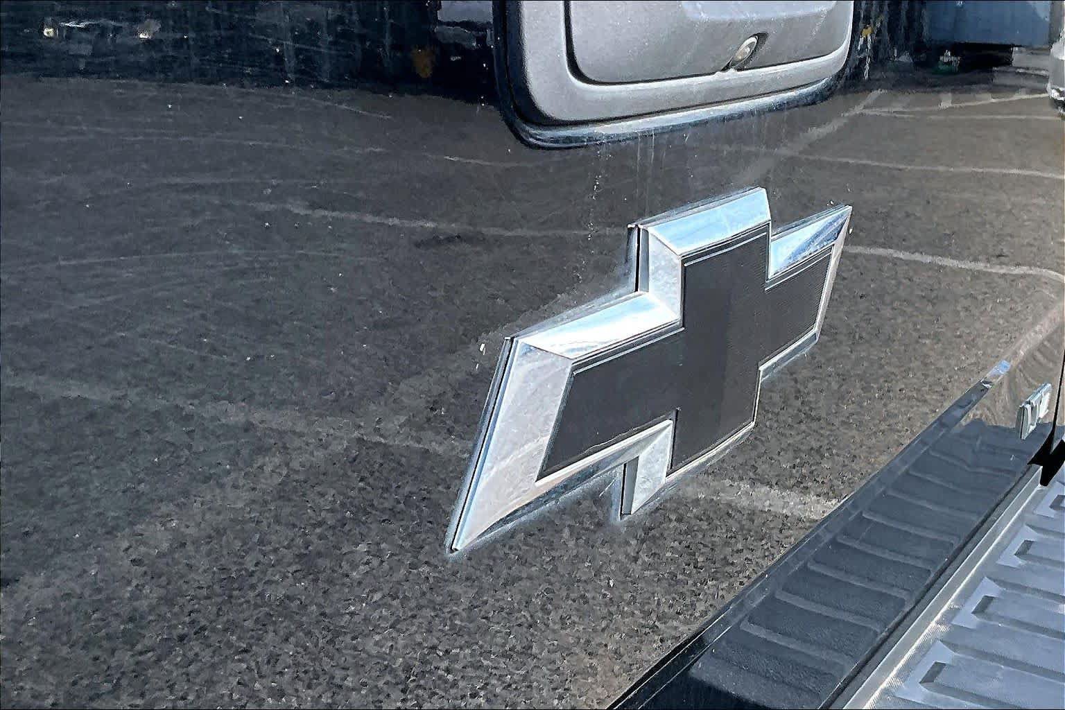 Used 2018 Chevrolet Silverado 1500 LTZ Z71 w/ LTZ Plus Package AWD/4WD image 31