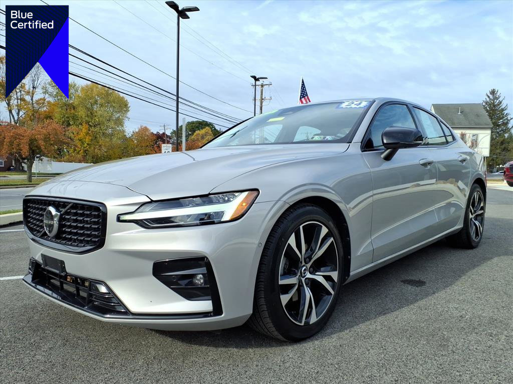 Used 2024 Volvo S60 B5 Plus image 1