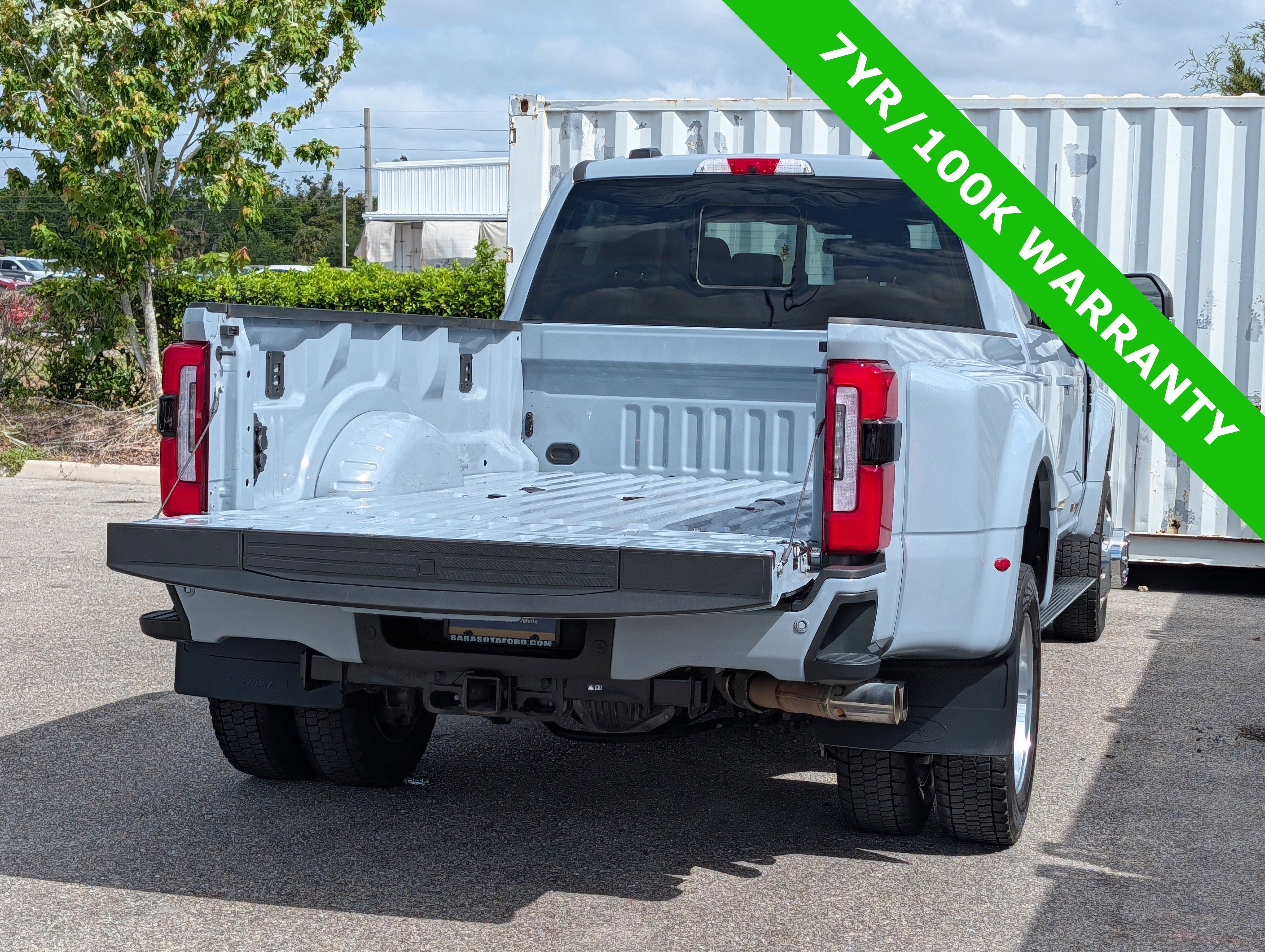 Certified 2025 Ford F450 Platinum w/ FX4 Off-Road Package image 14