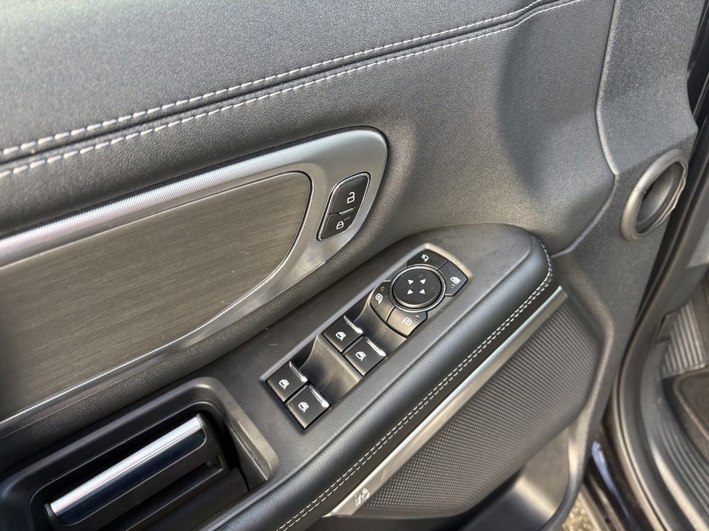 Certified 2025 Ford Expedition Max Platinum image 35