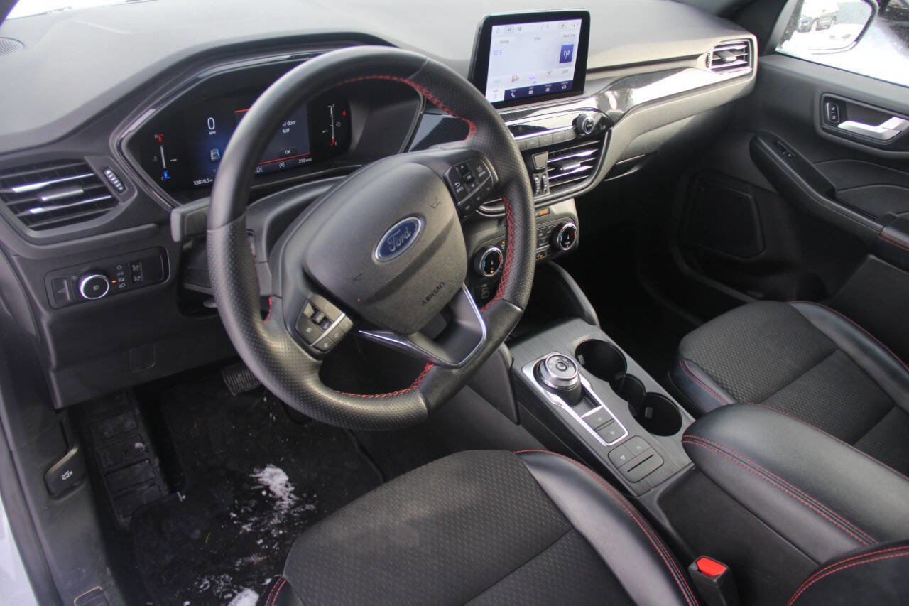 Certified 2025 Ford Escape ST-Line Select image 27