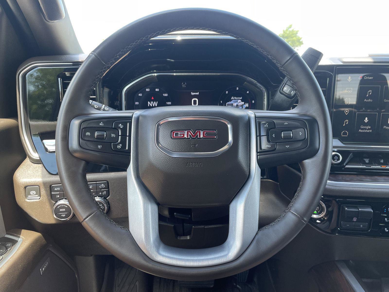 Used 2024 GMC Sierra 2500 SLT w/ SLT Premium Package AWD/4WD image 12