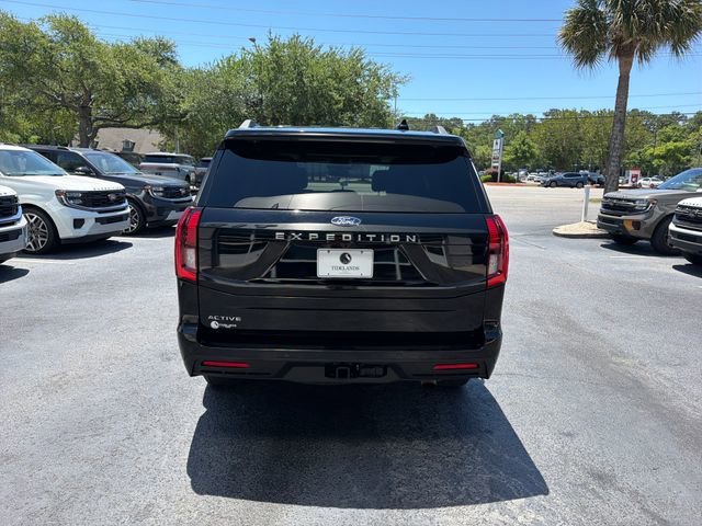 Certified 2025 Ford Expedition Active AWD/4WD image 6