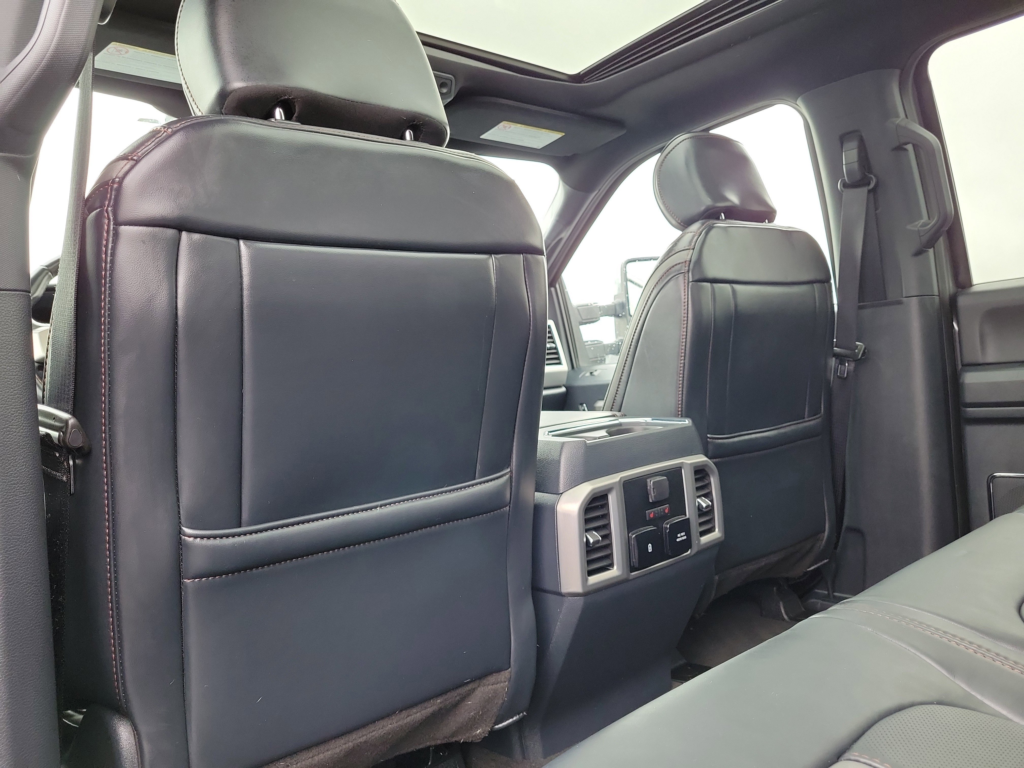 Certified 2022 Ford F250 Platinum w/ FX4 Off-Road Package image 13