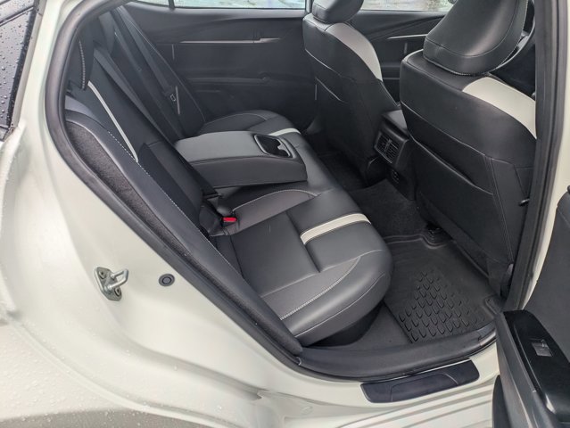Used 2025 Toyota Camry SE w/ Convenience Package FWD image 17