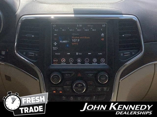 Used 2018 Jeep Grand Cherokee Overland AWD/4WD image 18