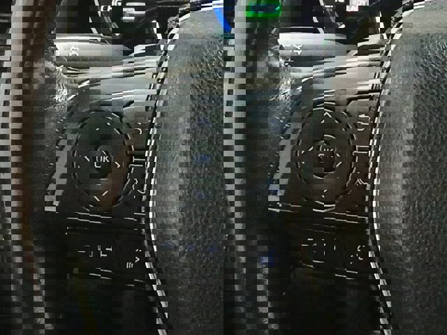 Used 2019 Toyota Camry SE image 11