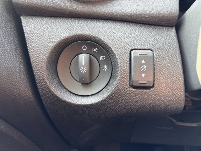 Certified 2017 Ford Fiesta SE FWD image 12