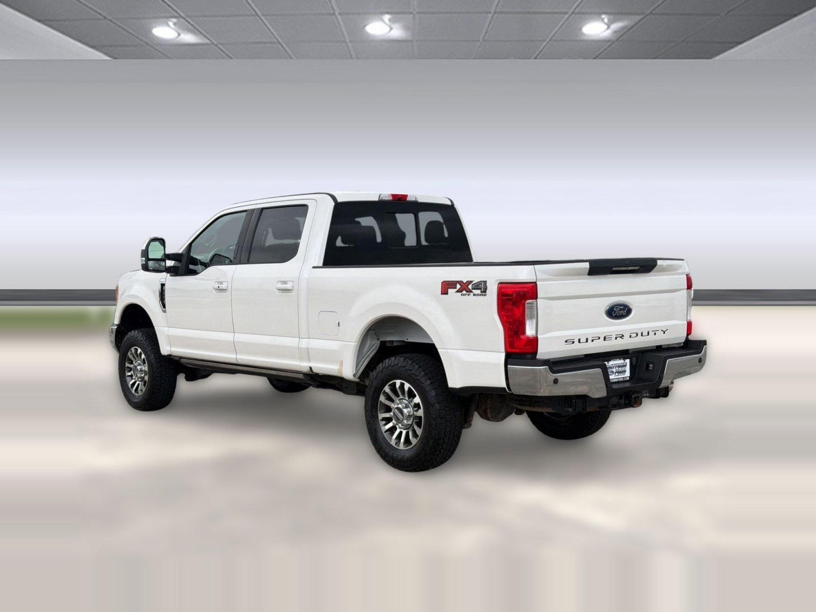 Certified 2019 Ford F250 Lariat w/ Lariat Ultimate Package AWD/4WD image 3