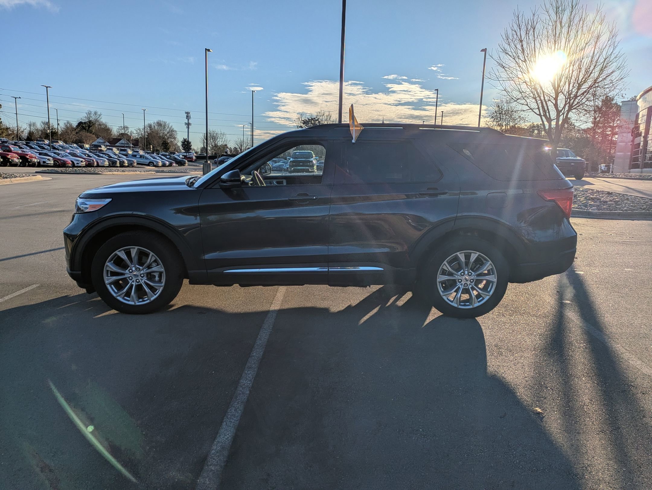 Certified 2023 Ford Explorer XLT w/ Equipment Group 202A image 7