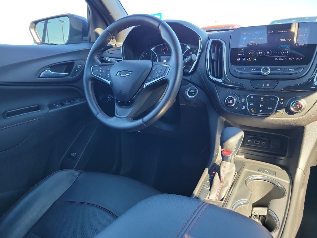 Used 2022 Chevrolet Equinox RS w/ RS Leather Package FWD image 13