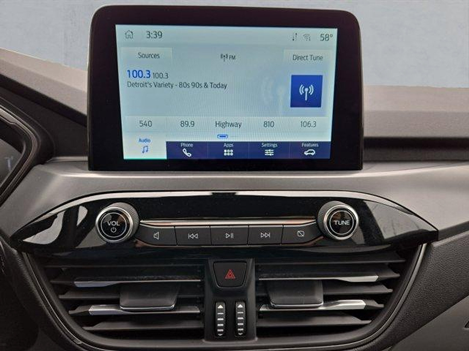 Certified 2024 Ford Escape Active AWD/4WD image 18
