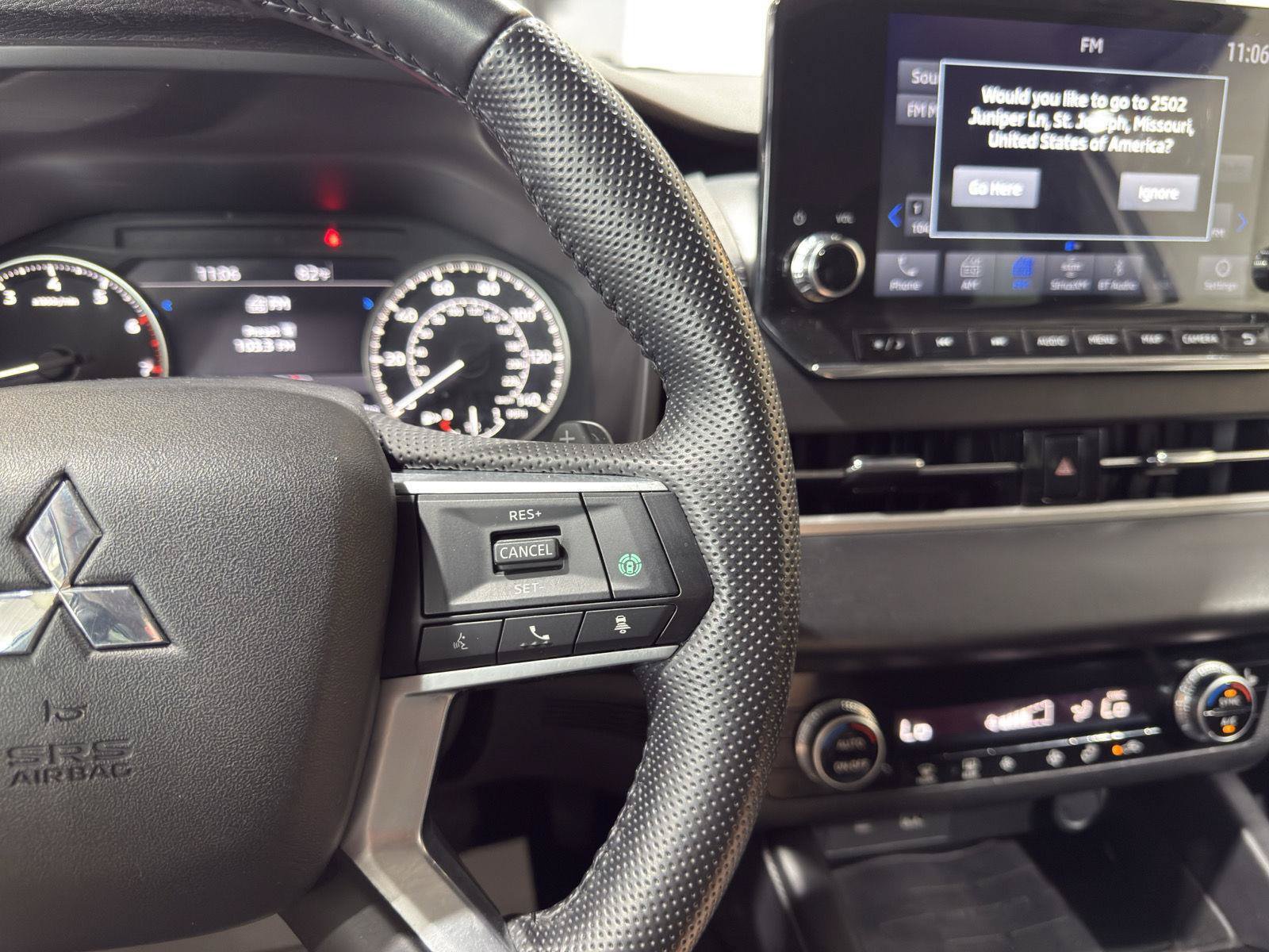 Used 2023 Mitsubishi Outlander SE FWD image 15
