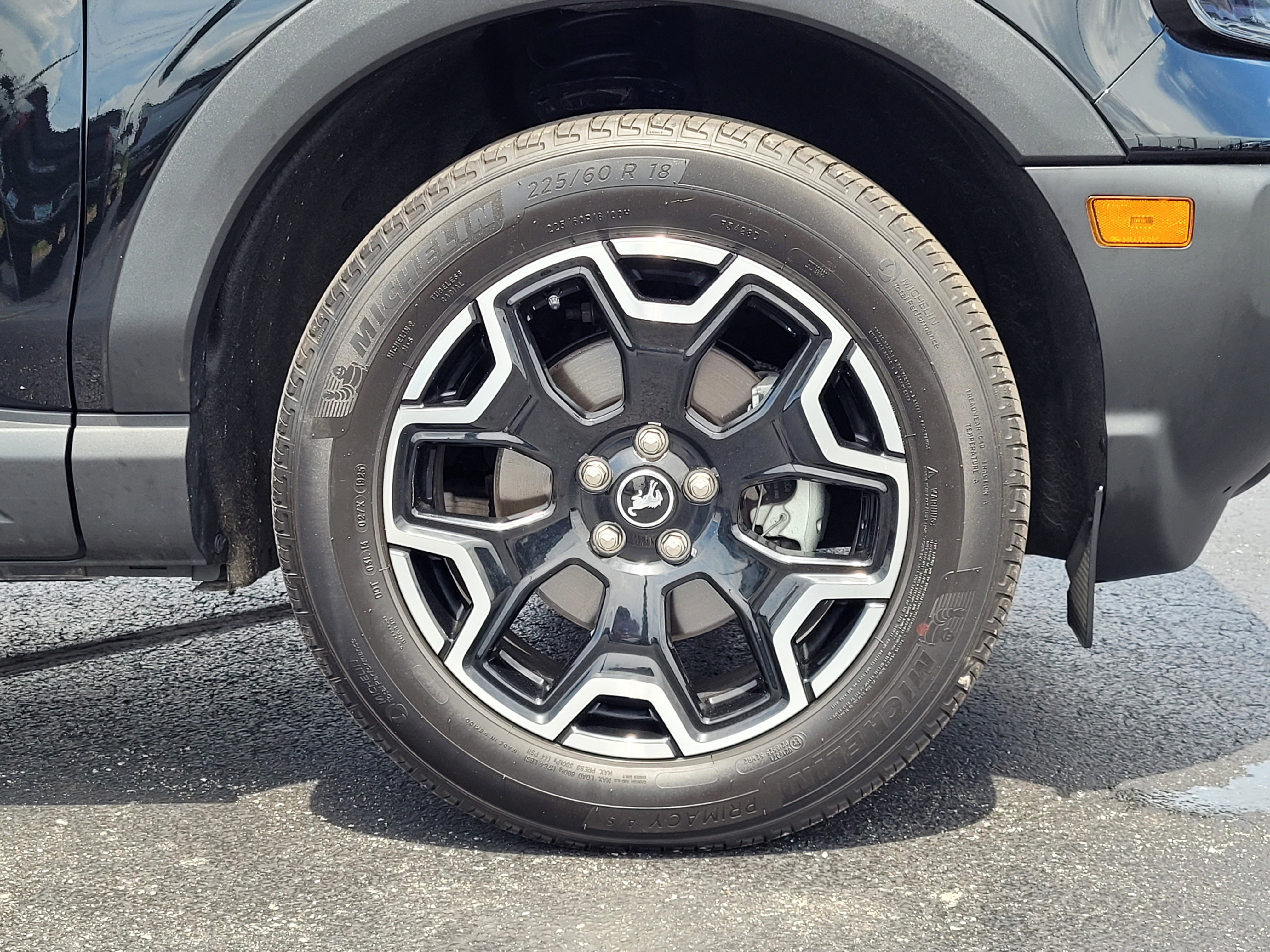 Certified 2025 Ford Bronco Sport Outer Banks w/ Outer Banks Tech Package+ AWD/4WD image 10