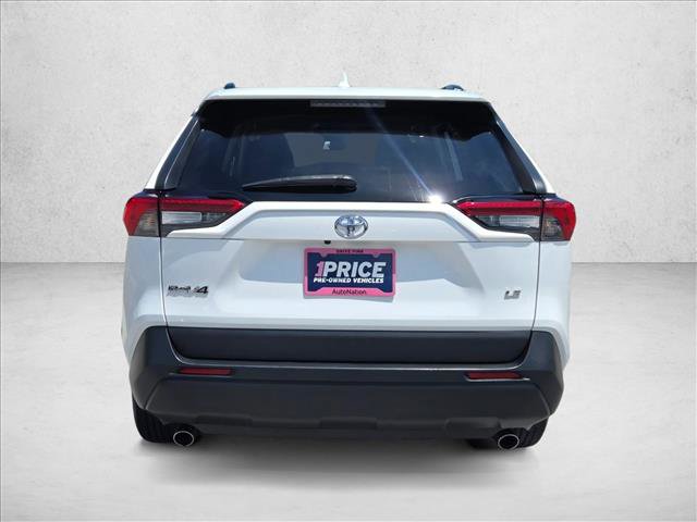 Used 2021 Toyota RAV4 LE FWD image 7