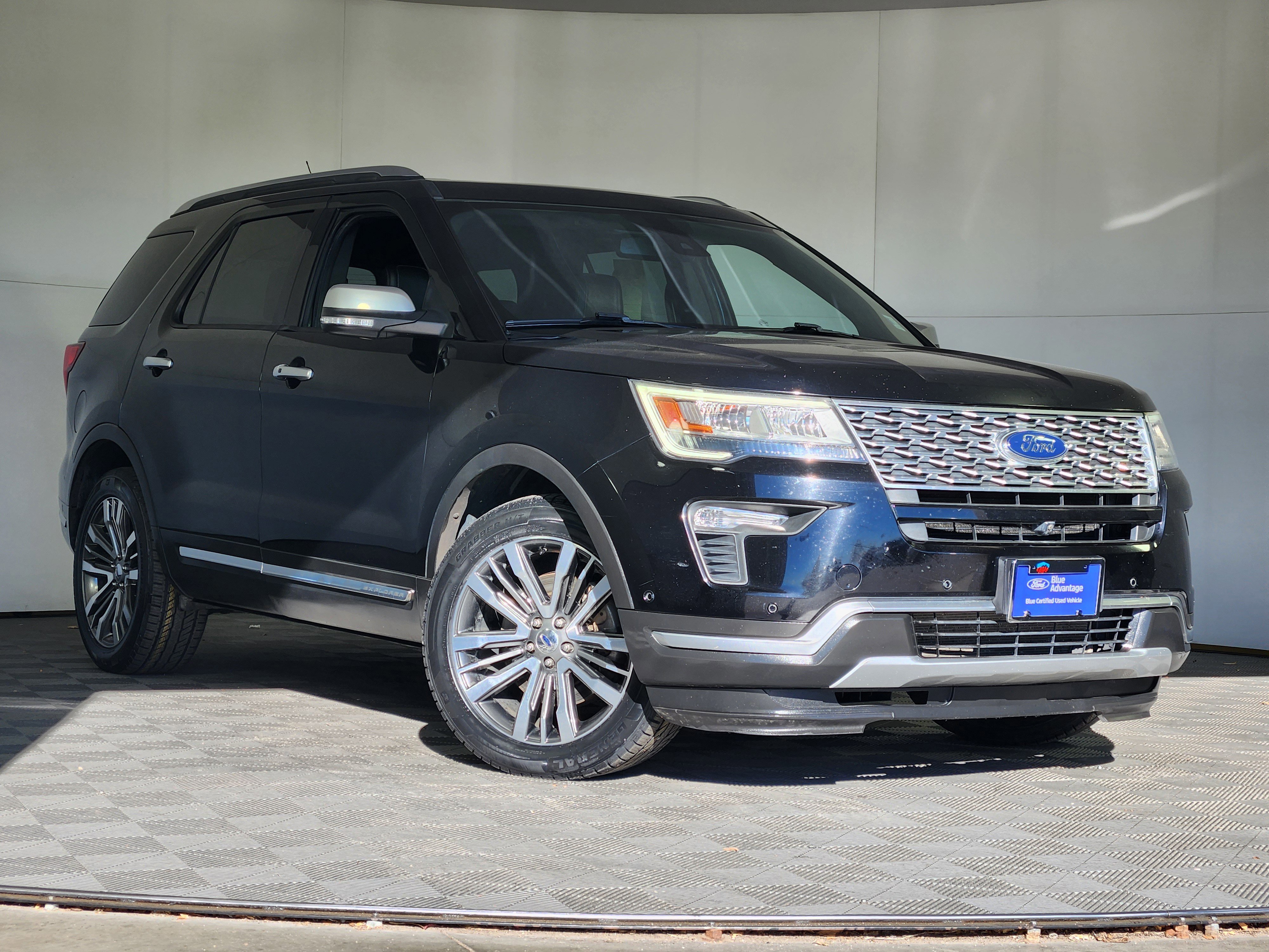 Certified 2018 Ford Explorer Platinum image 7