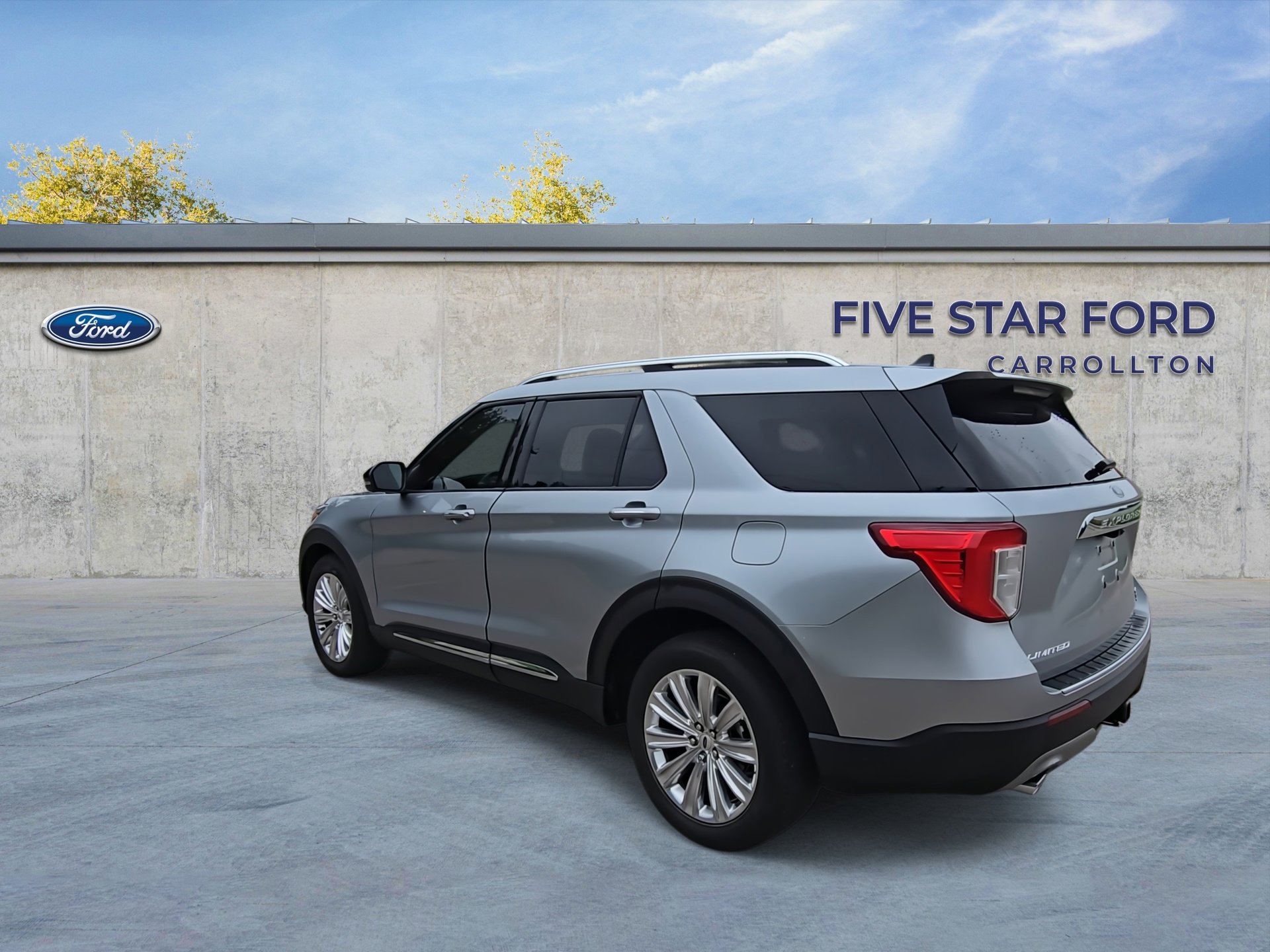 Certified 2023 Ford Explorer Limited w/ Limited Technology Package RWD image 6