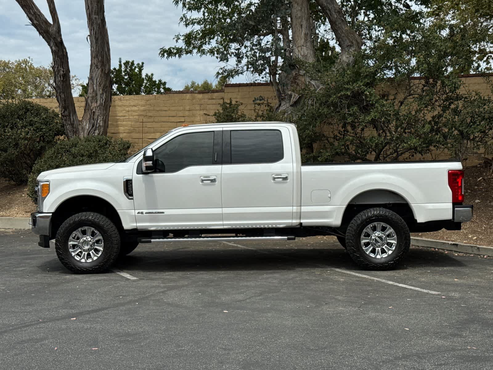 Certified 2017 Ford F250 Lariat w/ Chrome Package AWD/4WD image 5