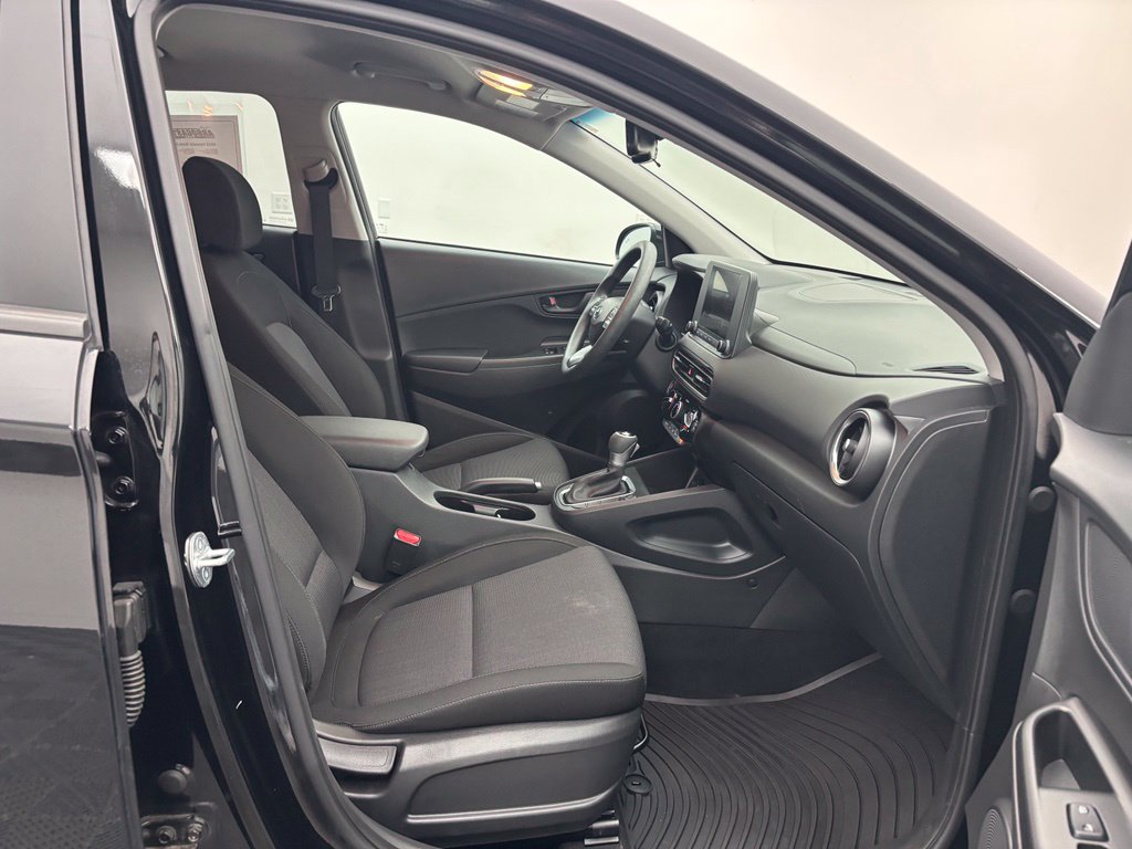 Used 2023 Hyundai Kona SEL w/ Cargo Package AWD/4WD image 31