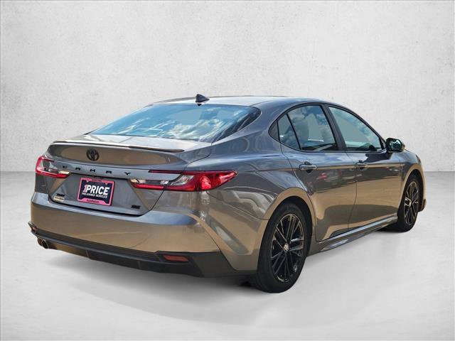 Used 2025 Toyota Camry SE FWD image 3