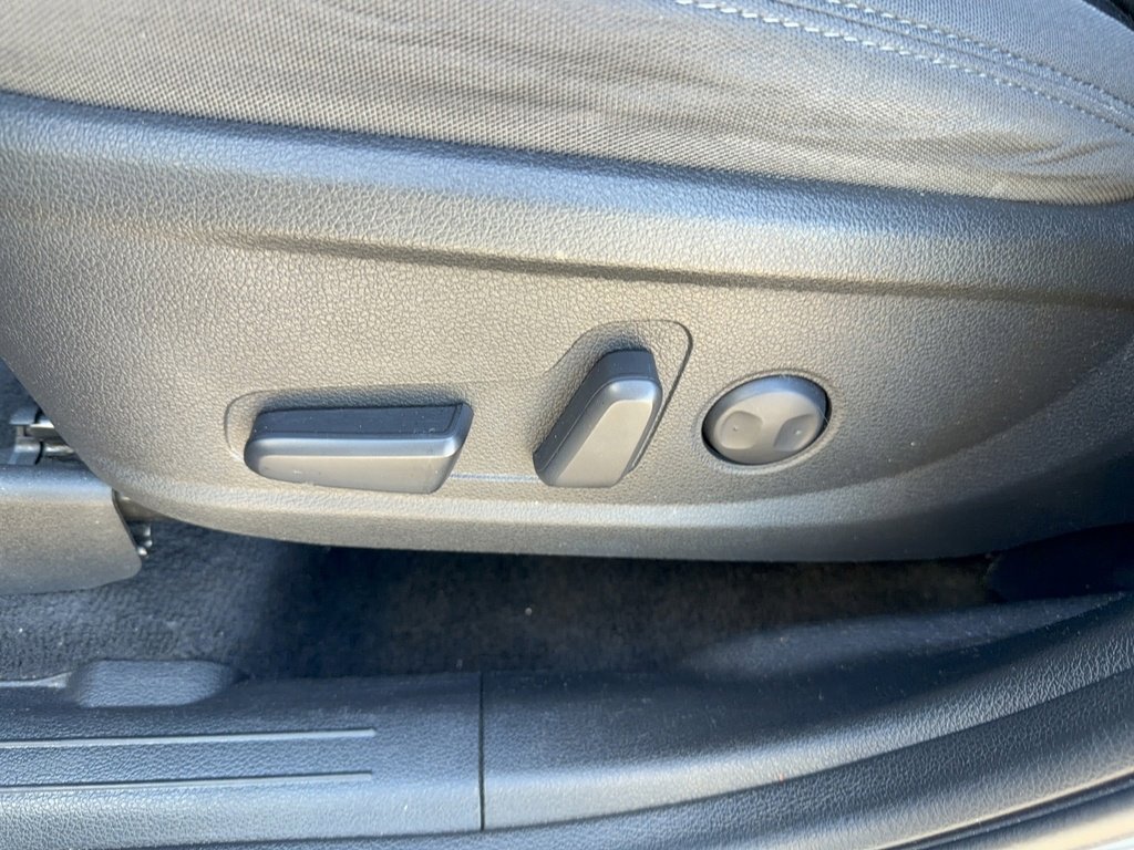 Used 2022 Hyundai Santa Fe XRT image 32