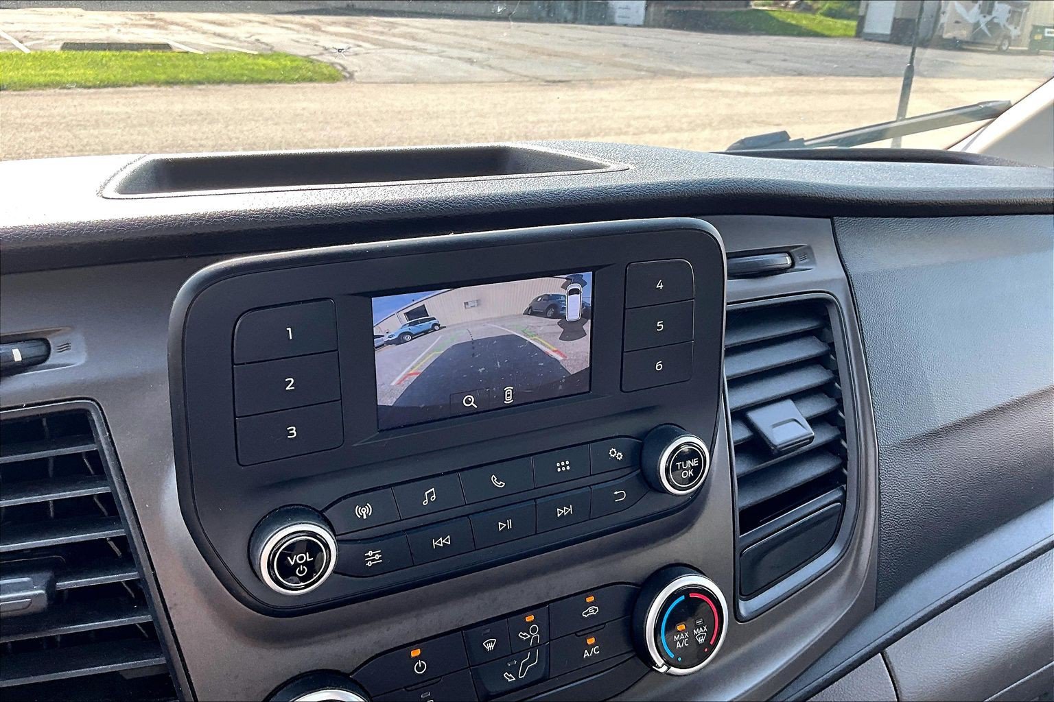 Certified 2020 Ford Transit 350 XLT RWD image 29