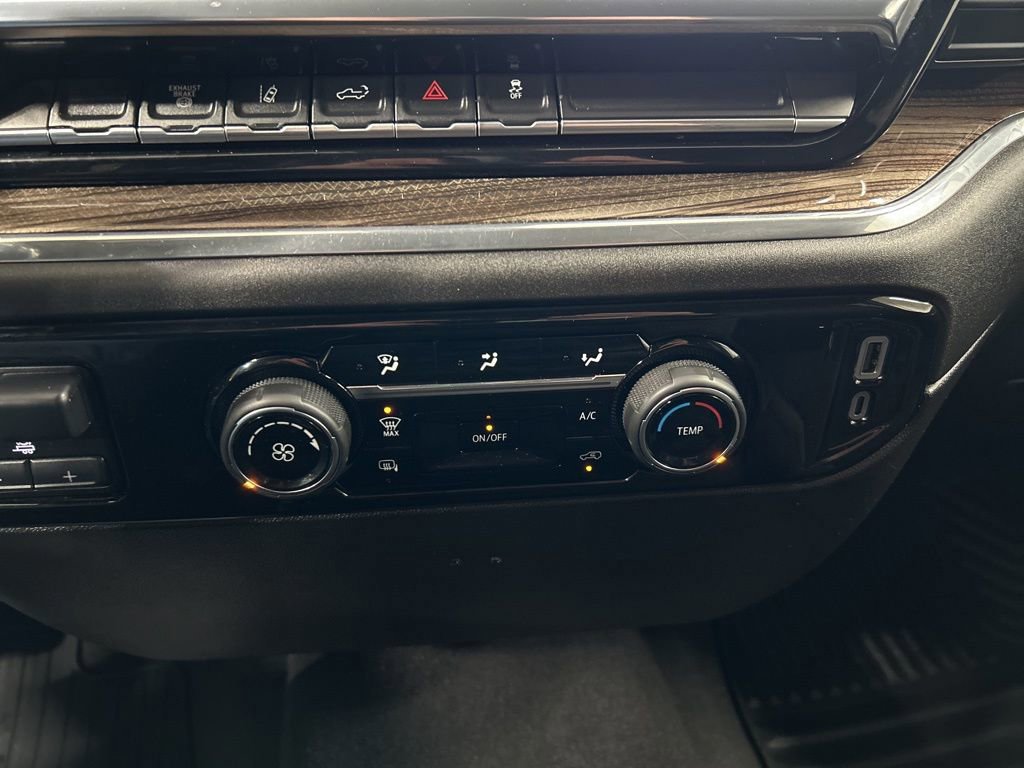 Used 2024 Chevrolet Silverado 3500 LT image 20