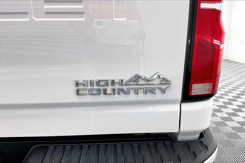 Used 2024 Chevrolet Silverado 2500 High Country AWD/4WD image 8