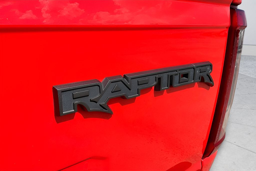 Certified 2022 Ford F150 Raptor w/ Raptor 37 Performance Package AWD/4WD image 32