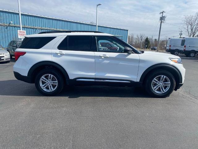 Certified 2022 Ford Explorer XLT w/ Equipment Group 202A image 6