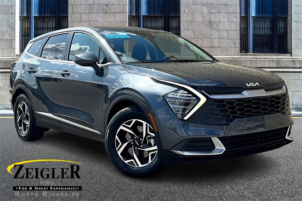 Used 2024 Kia Sportage LX image 1