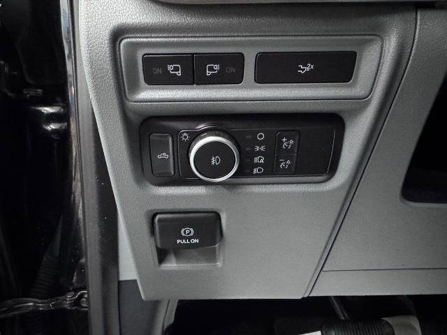 Certified 2022 Ford F150 XLT w/ Equipment Group 302A High image 16