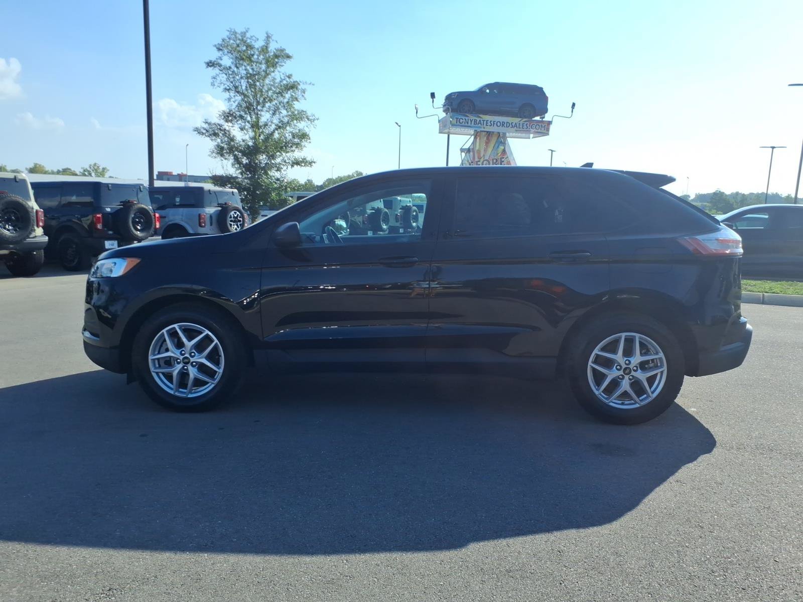 Certified 2024 Ford Edge SE AWD/4WD image 6