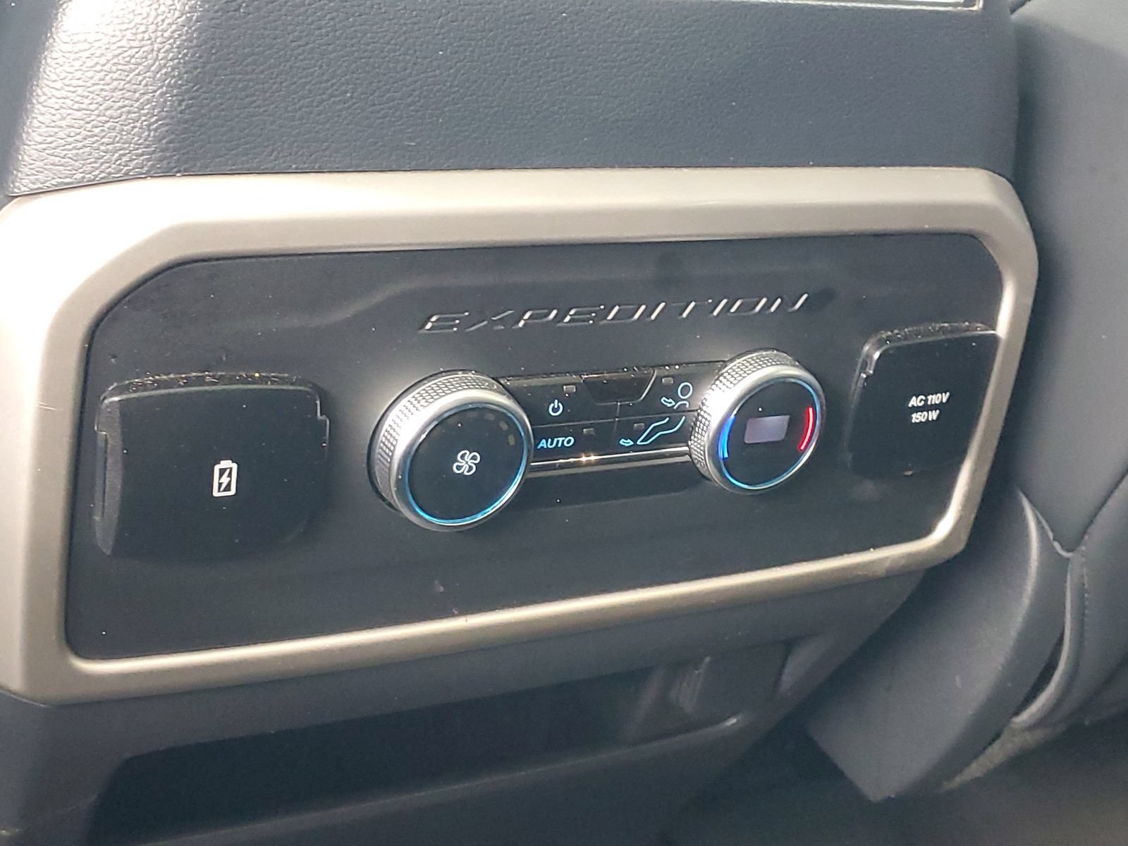 Certified 2024 Ford Expedition XLT AWD/4WD image 30