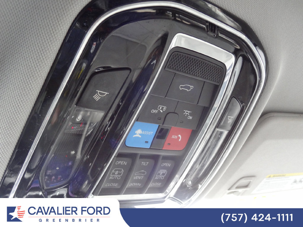 Used 2021 Jeep Grand Cherokee L Overland w/ Luxury Tech Group IV AWD/4WD image 44
