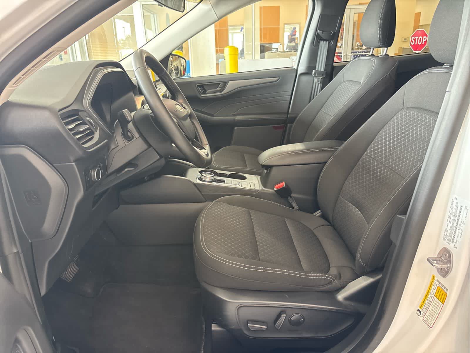 Certified 2024 Ford Escape Active AWD/4WD image 26