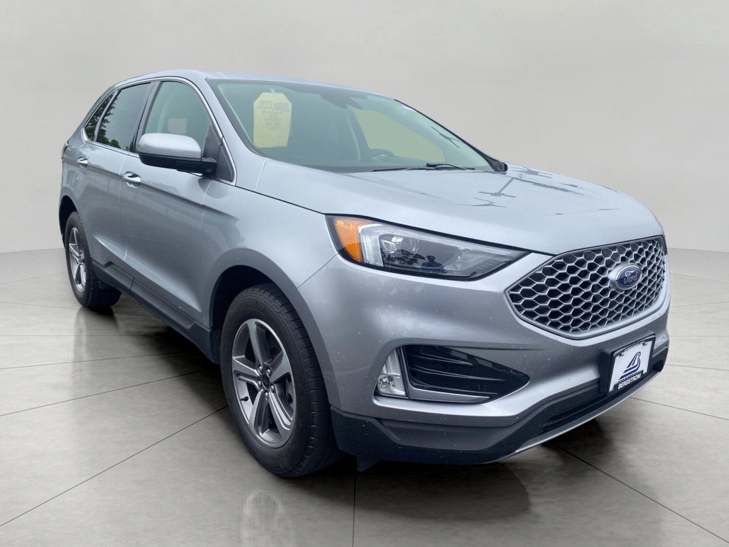 Certified 2024 Ford Edge SEL w/ Convenience Package AWD/4WD image 1