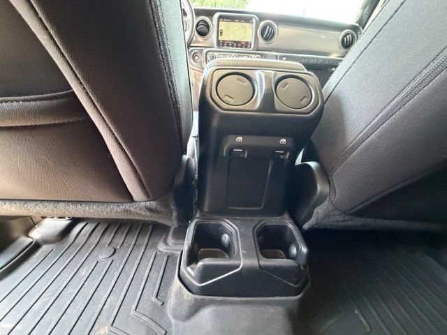 Used 2022 Jeep Wrangler Unlimited Sport AWD/4WD image 17