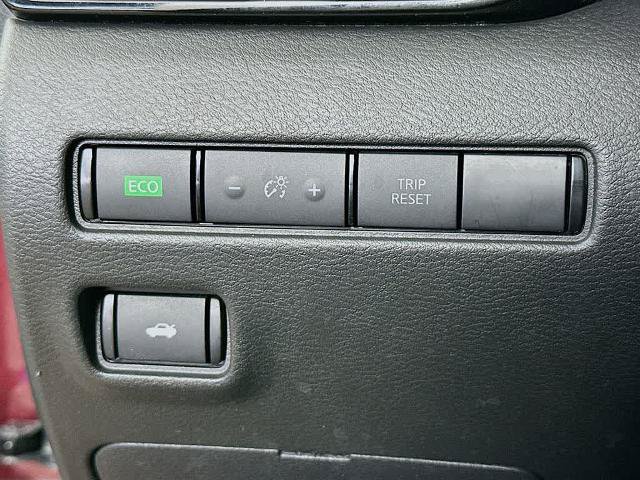 Used 2020 Nissan Sentra SV FWD image 26
