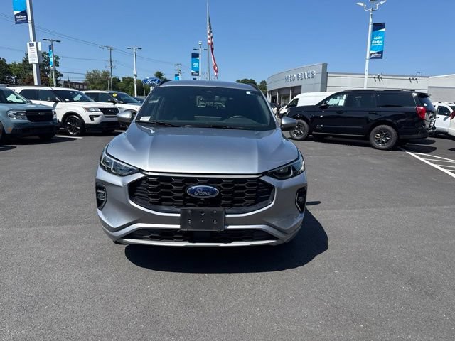 Certified 2023 Ford Escape ST-Line Elite AWD/4WD image 2