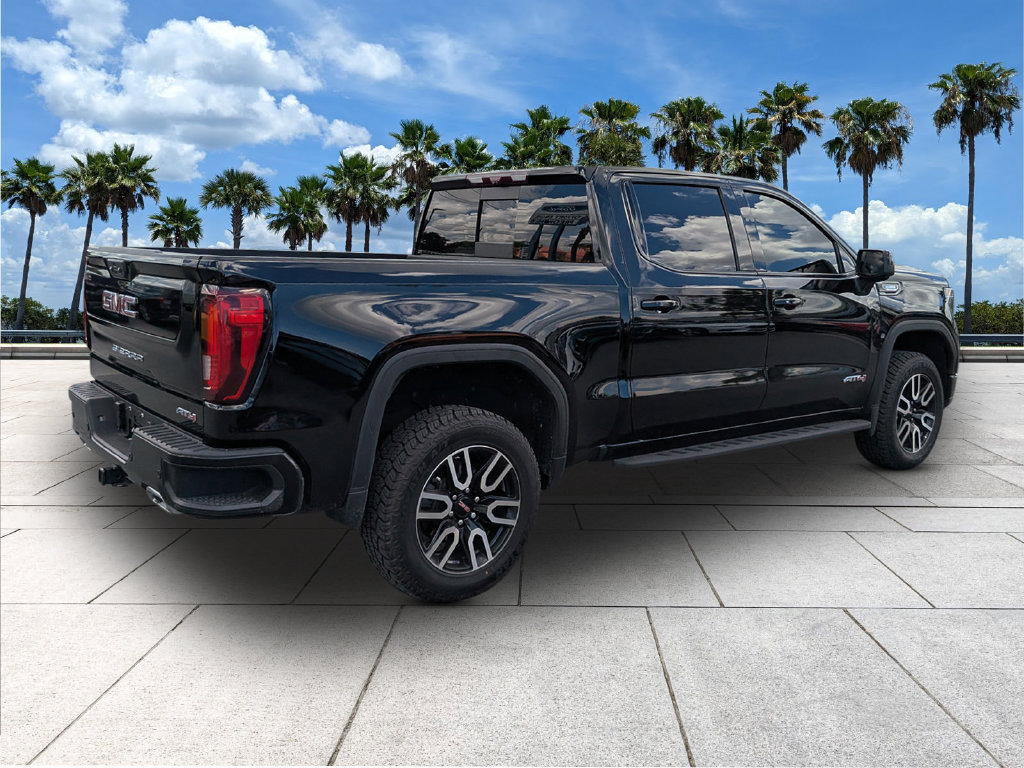 Used 2022 GMC Sierra 1500 AT4 w/ AT4 Premium Package AWD/4WD image 8