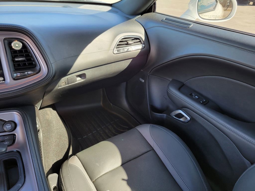 Used 2023 Dodge Challenger SXT w/ Plus Package image 16