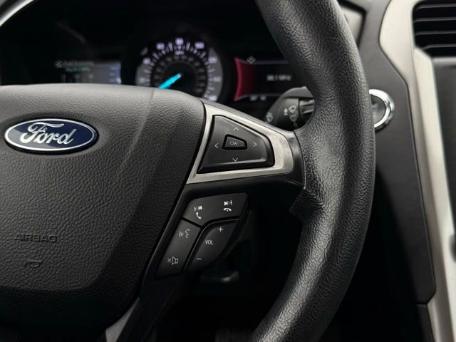 Certified 2020 Ford Fusion SE image 9