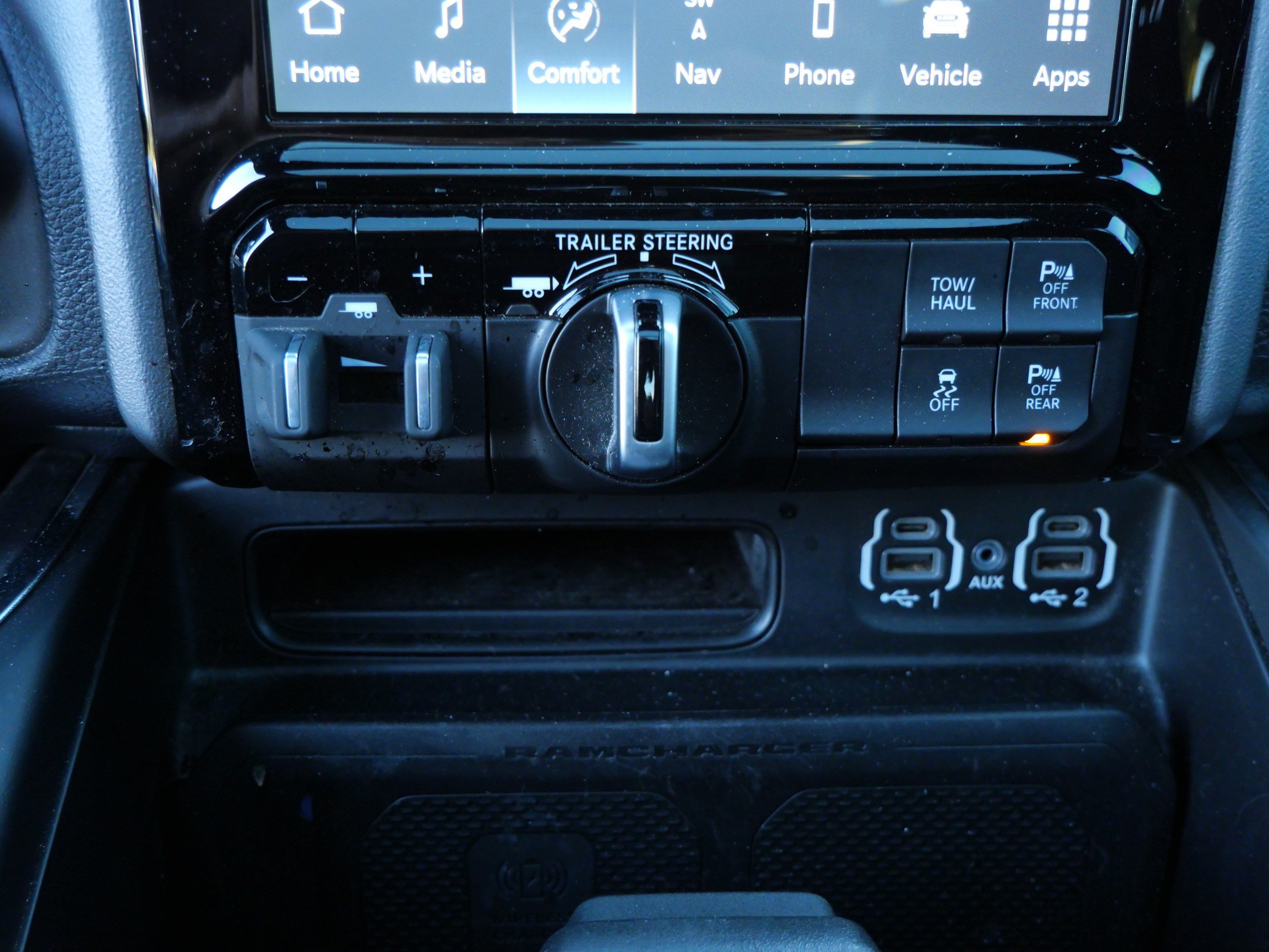 Used 2022 RAM 1500 Laramie AWD/4WD image 33
