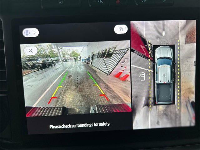 Certified 2024 Ford F250 Platinum w/ FX4 Off-Road Package image 18