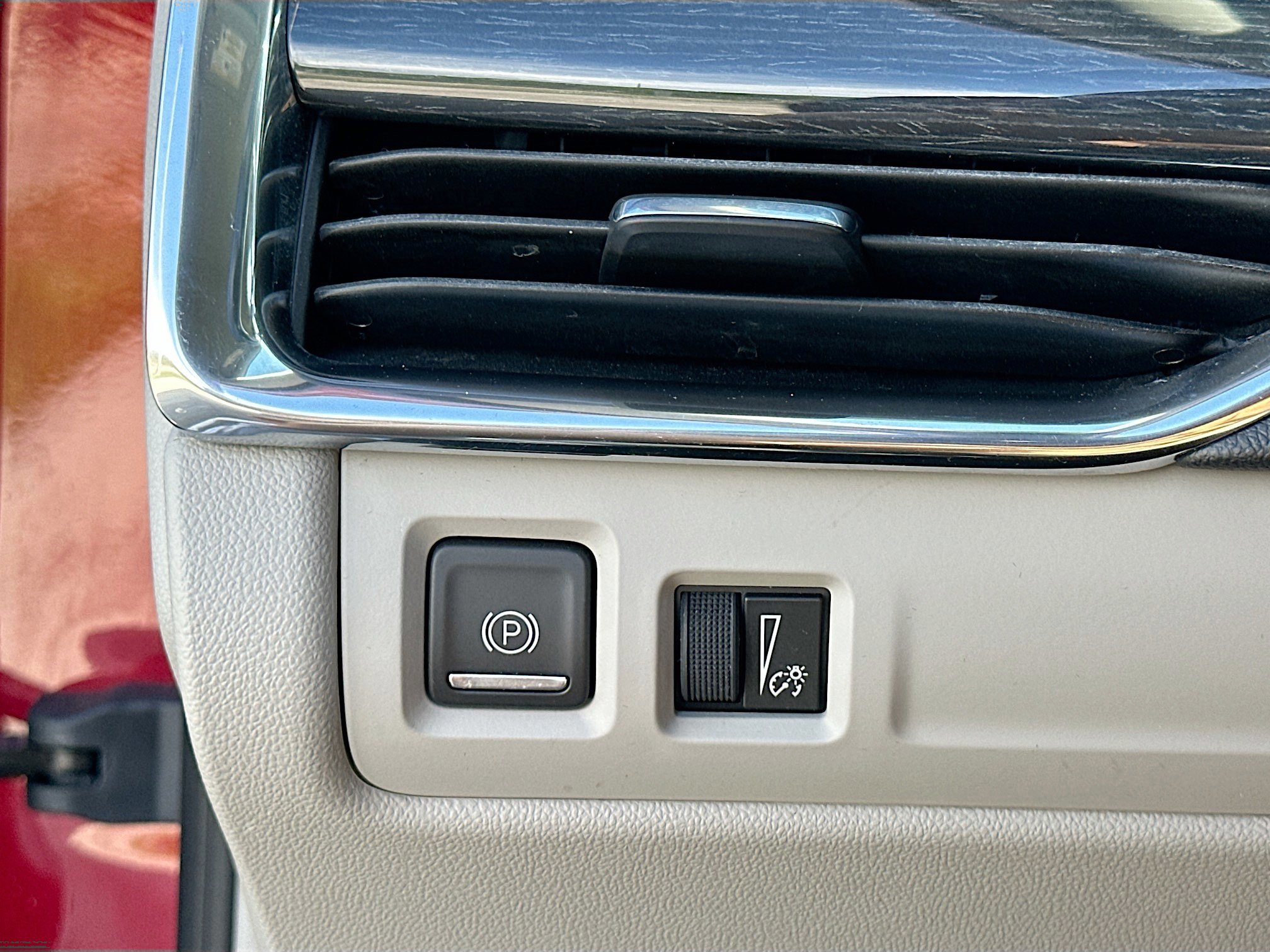 Used 2019 Cadillac XT4 Premium Luxury image 10